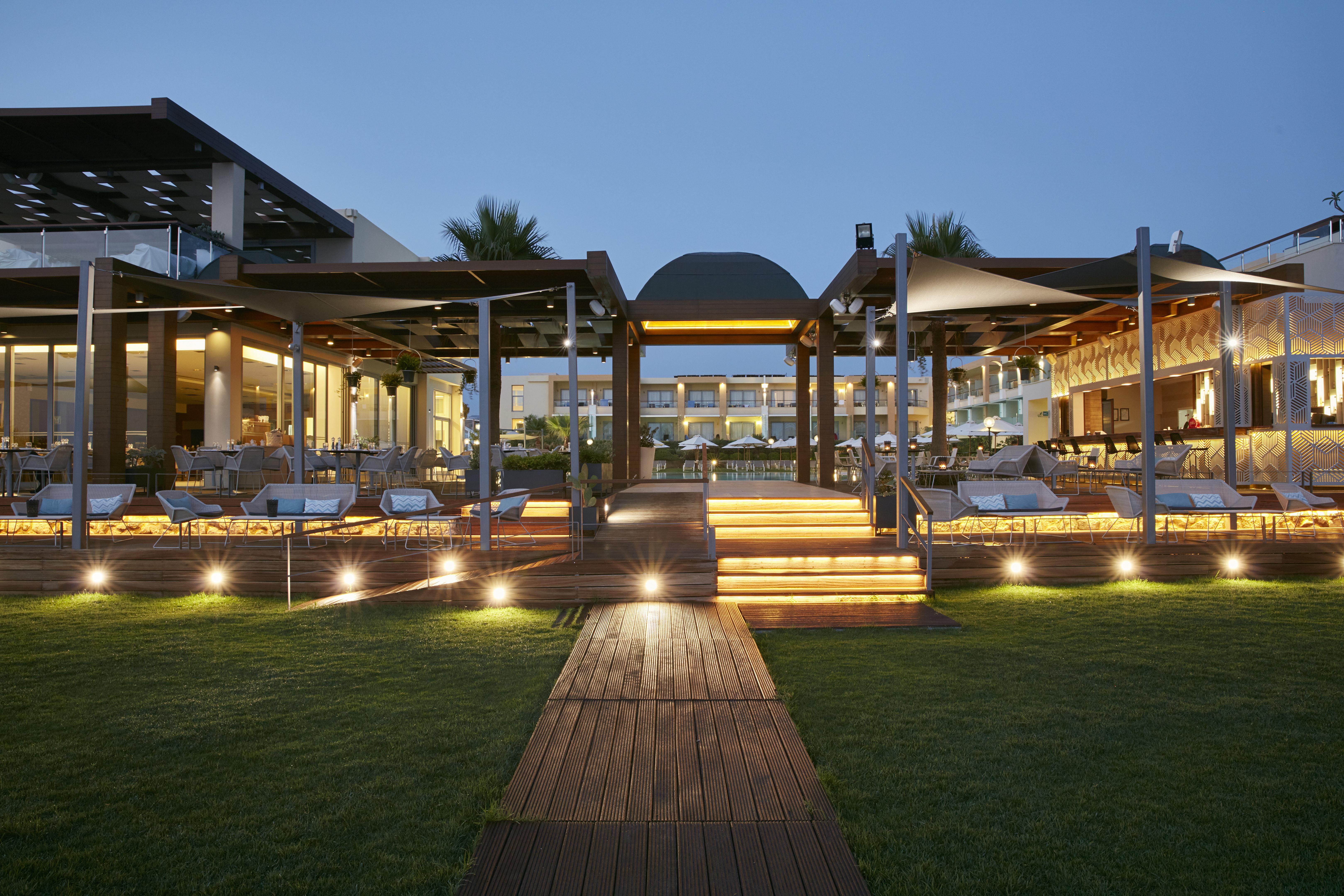Minoa Palace Resort